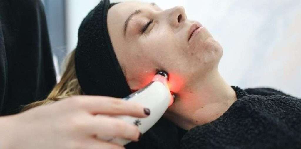 La Importancia de Consultar a un Dermatólogo: Descubre los 10 Beneficios Clave para tu Piel